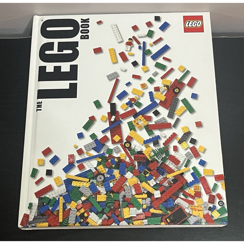 LEGO Book by Daniel Lipkowitz and Dorling Kindersley Publishing (2009) Hardcover